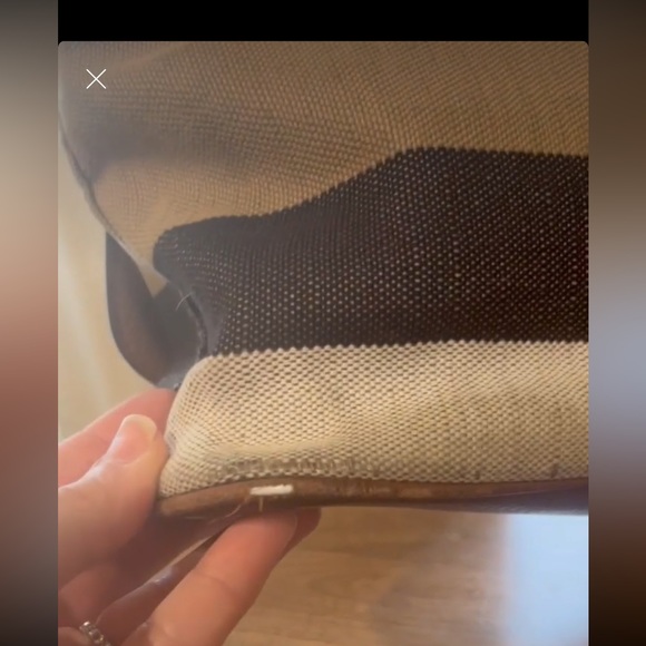 BURBERRY LONDON LARGE CHECK SHELLWOOD GOWAN MESSENGER BAG ADJUSTABLE STR… - Picture 5 of 7